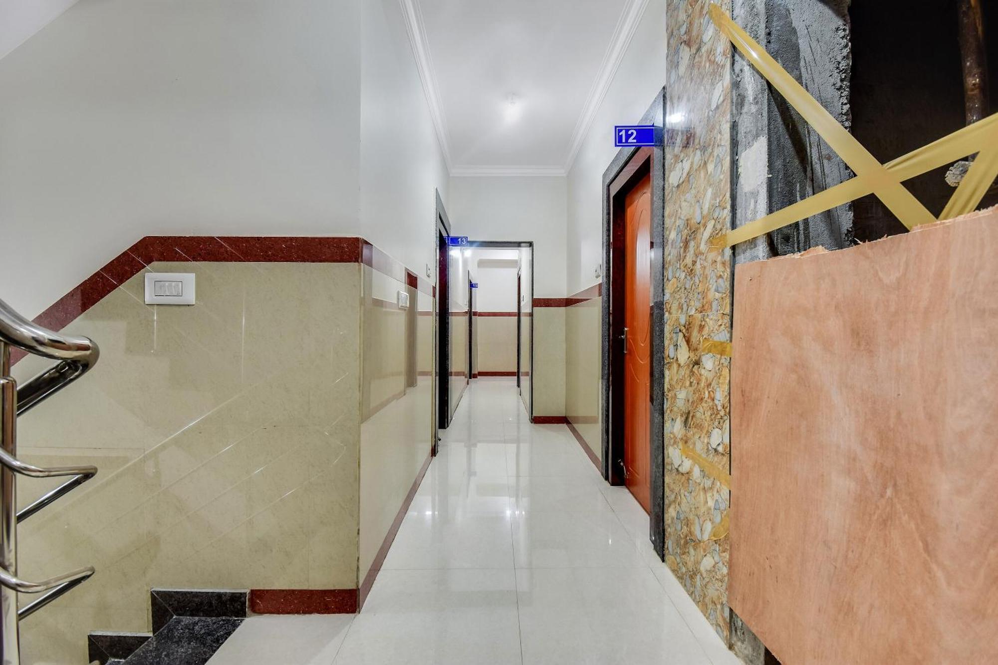 Hotel O Sri Sai Guru Comforts Yelahanka Exterior foto